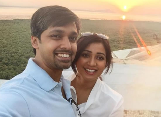 Shreya Ghoshal's beautiful post for hubby Shiladitya on their 3rd wedding anniversary! Shreya Ghoshal's beautiful post for hubby Shiladitya on their 3rd wedding anniversary!