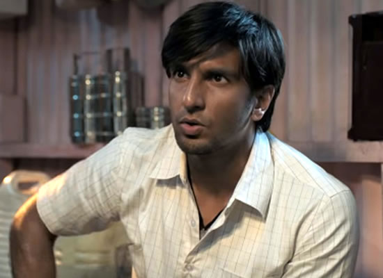 Gully Boy's star Ranveer Singh gets a 'Silly Boy' tag by Mumbai Police! Gully Boy's star Ranveer Singh gets a 'Silly Boy' tag by Mumbai Police!