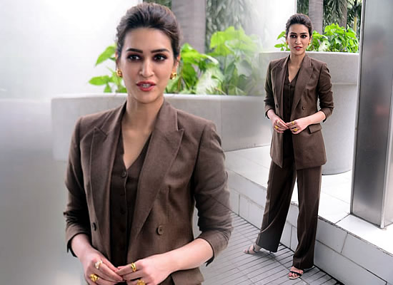 Kriti Sanon's stylish avatar in a lovely brown pantsuit!