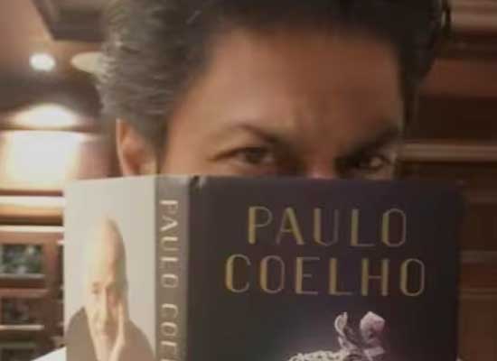 Shah Rukh Khan to react on Paulo Coelho's tweet about film Pathaan!