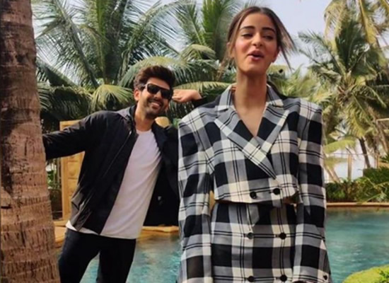 Ananya Panday's complain about Kartik Aaryan as he always photobombs her photos!