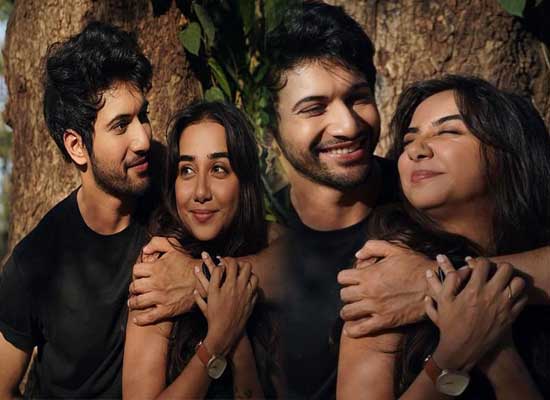 Rohit Saraf-Prajakta Koli wrap up season 3 of coming-of-age drama Mismatched! Rohit Saraf-Prajakta Koli wrap up season 3 of coming-of-age drama Mismatched!
