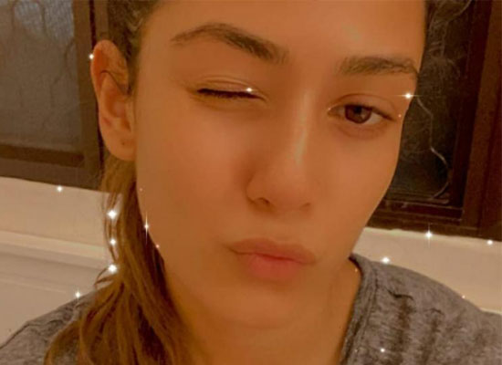 Mira Rajput's goofy act with a perfect pout!