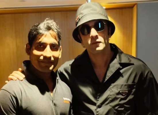 Ranbir Kapoor's clean-shaven look from the set of Animal!