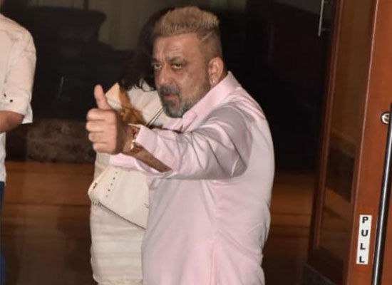 Sanjay Dutt announces his victory over cancer!