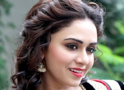 Amruta Khanvilkar