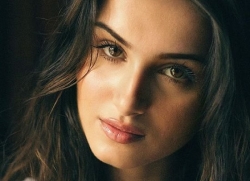 Tara Sutaria Tara Sutaria